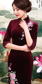 Elbow-sleeve Embroidery Velvet Cheongsam (RM)