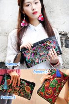 Ethnic Embroidery Clutch-bag