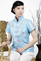 Short-sleeve Embossed Embroidery Mandarin Blouse (Light Blue)