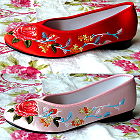 Low Heel Mudan Peony Embroidery Shoes (Multicolor)