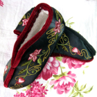 Low Heel Floral Embroidery Shoes (Multicolor)